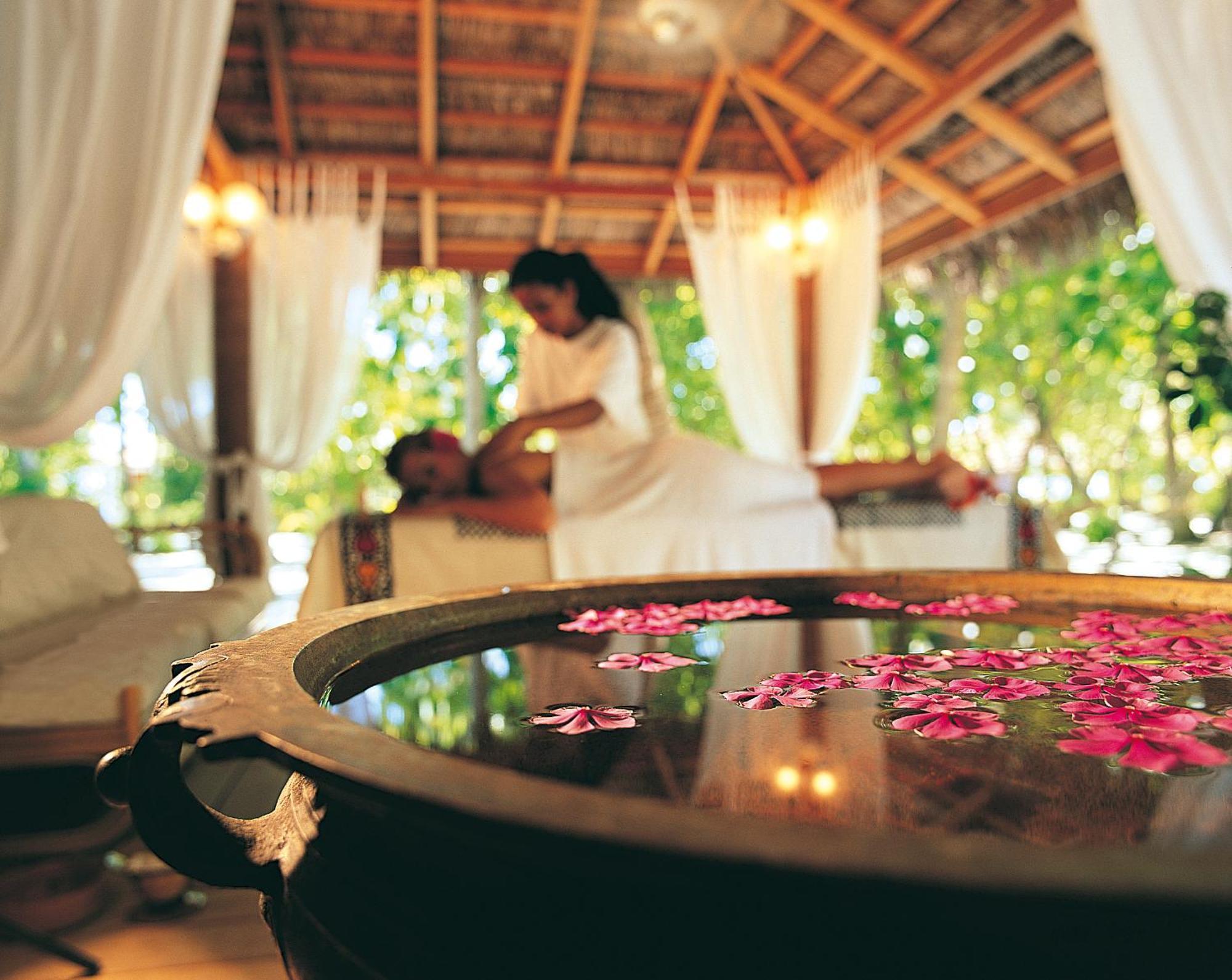 Diamonds Thudufushi Maldives Resort & Spa Thundufushi Esterno foto